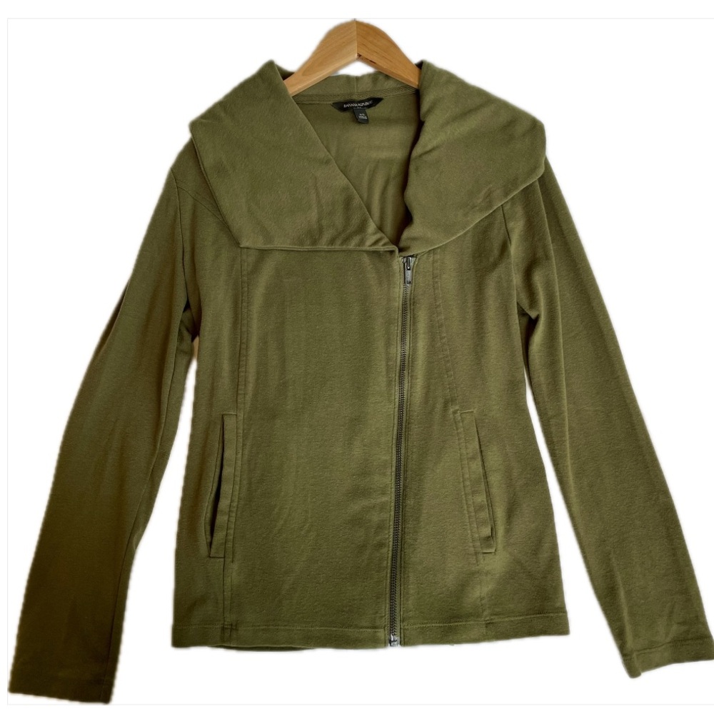 Banana Republic women’s zipper jacket, xs